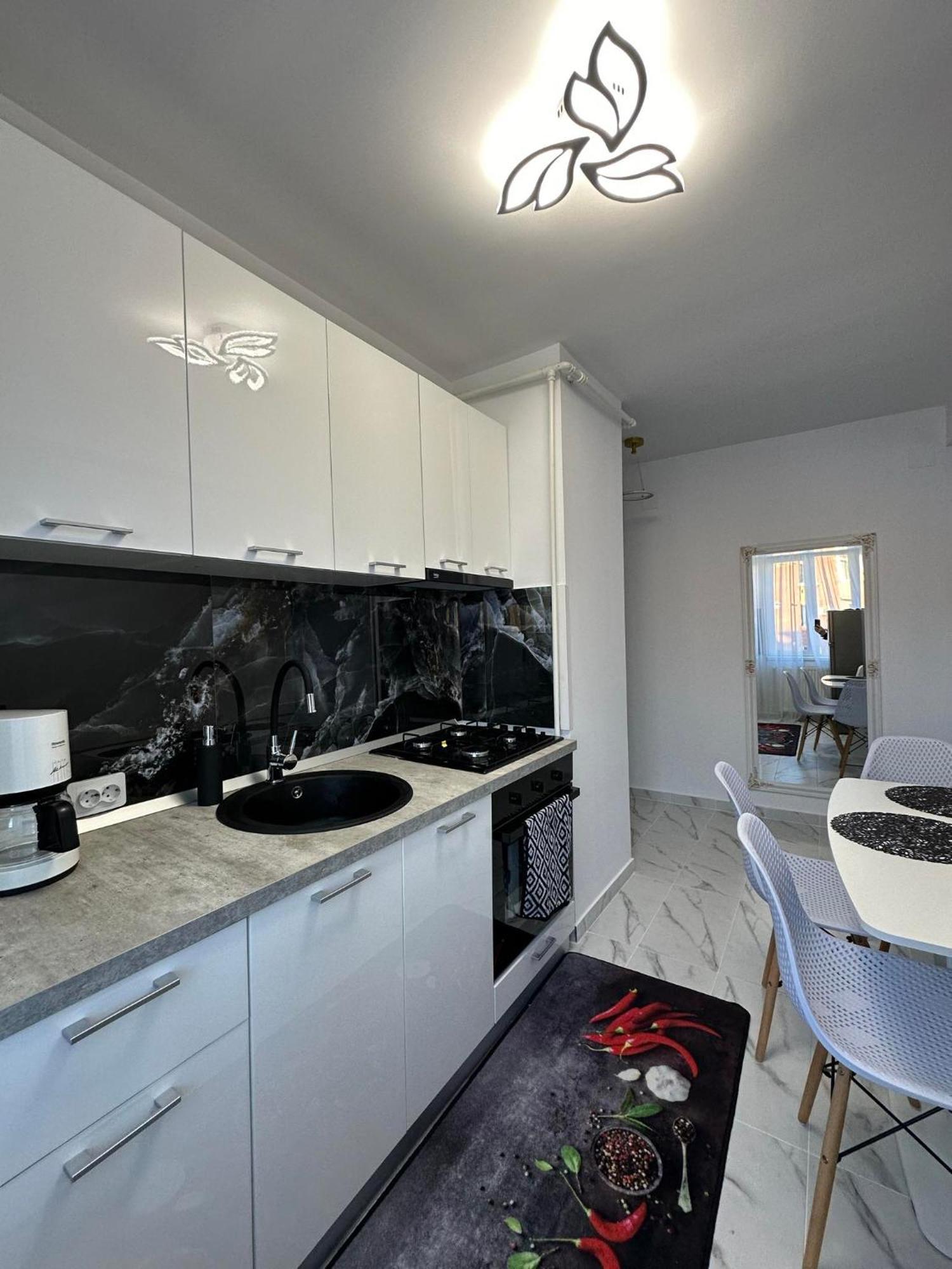 Apartament Central Pe Pietonala Nr2 Vajdahunyad Kültér fotó