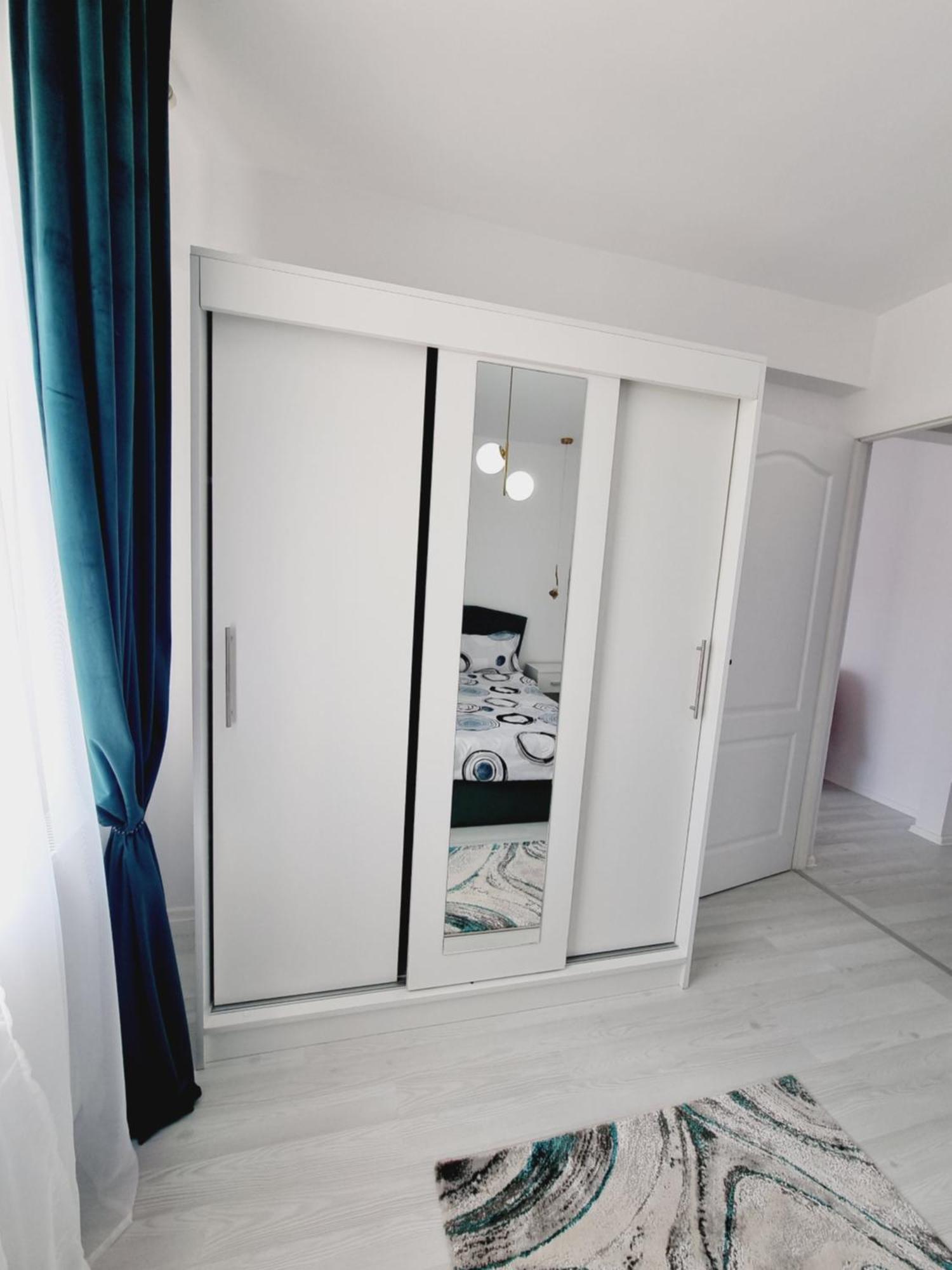 Apartament Central Pe Pietonala Nr2 Vajdahunyad Kültér fotó